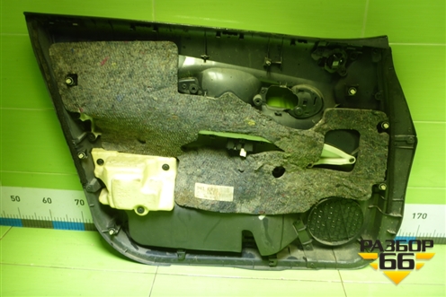 Обшивка двери передней правой под электрику (6762802070) для Toyota Auris с 2006-2012г (Аурис)