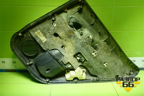 Обшивка двери задней левой под электрику (6778802010) для Toyota Auris с 2006-2012г (Аурис)