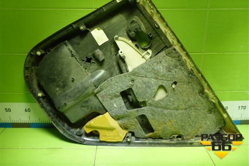 Обшивка двери задней левой под механику (6778812010) для Toyota Corolla (E15) с 2006-2013г (Королла 150)