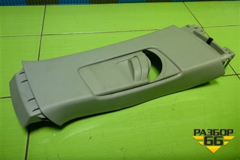 Обшивка стойки центральная верхняя правая (6241012060) для Toyota Corolla (E15) с 2006-2013г (Королла 150)