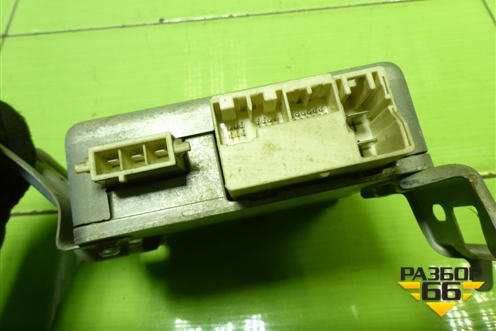 Блок управления рулевой колонкой (8965002410) для Toyota Auris с 2006-2012г (Аурис)