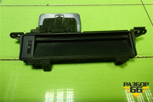 Дефлектор воздушный центральный (4556642010) для Toyota Rav-4 с 2012-2019г (Рав 4)