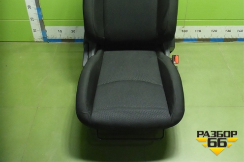 Сиденья комплект (с обогревом, без AIR BAG) для Mitsubishi ASX с 2010г (АСХ)