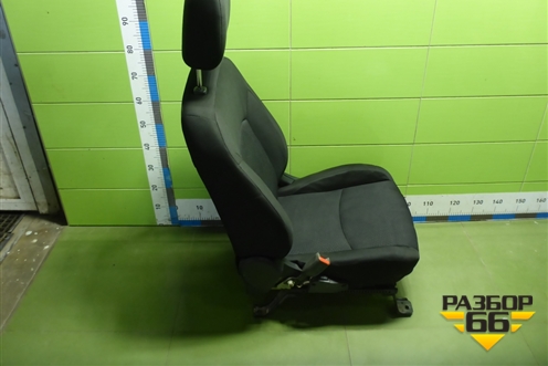 Сиденья комплект (с обогревом, без AIR BAG) для Mitsubishi ASX с 2010г (АСХ)