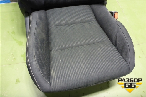 Сиденье переднее правое с AIR BAG  (с подогревом) для Toyota Rav-4 с 2012-2019г (Рав 4)