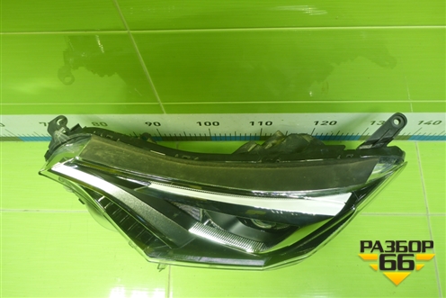 Фара левая (после 2015г Led без блока) (8118542680) для Toyota Rav-4 с 2012-2019г (Рав 4)