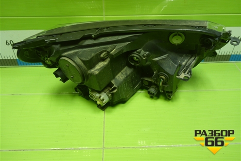 Фара левая (после 2015г Led без блока) (8118542680) для Toyota Rav-4 с 2012-2019г (Рав 4)