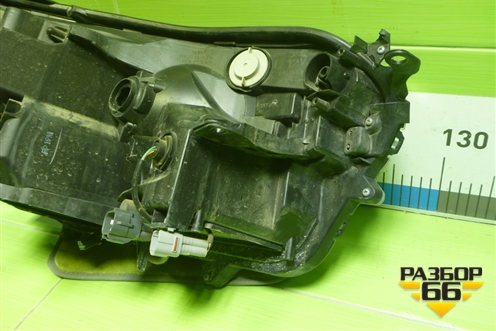 Фара левая (после 2015г Led без блока) (8118542680) для Toyota Rav-4 с 2012-2019г (Рав 4)