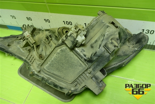 Фара правая (до 2015г ксенон с блоком и лампой) (8114542570) для Toyota Rav-4 с 2012-2019г (Рав 4)