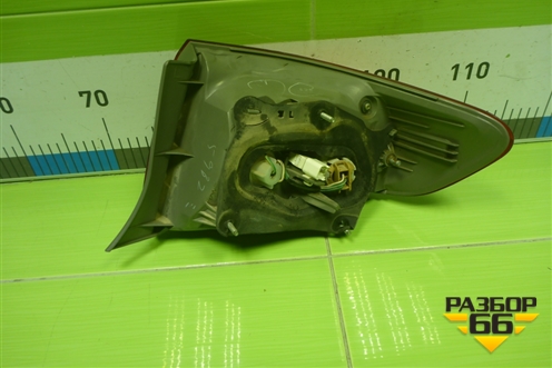 Фонарь задний наружный левый (до 2010г) (8156112A10) для Toyota Corolla (E15) с 2006-2013г (Королла 150)