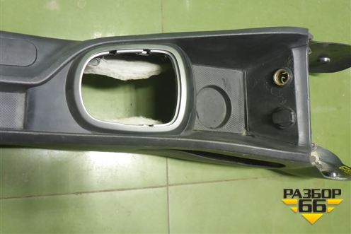 Консоль (846114Y000) для Kia Rio с 2011-2016г (Рио 3)