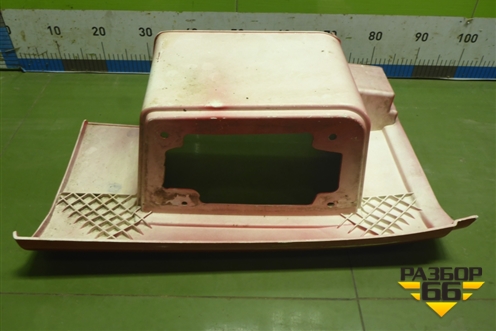 Корпус подножки левой (нижняя часть) (8405325C6201) для Dongfeng DFH4180
