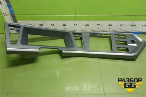 Накладка на торпедо  (5305955C6203) для Dongfeng DFH4180