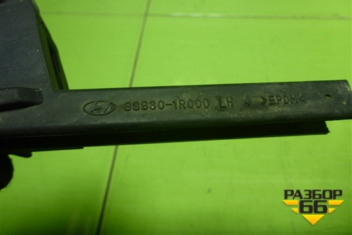 Накладка двери задней левой уголок (838301R000) для Hyundai Solaris с 2010-2016г (Солярис)