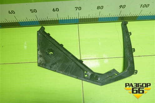 Накладка переднего бампера правая (86596N9GA0) для Hyundai Tucson с 2020-2025г (Туксон)