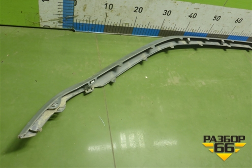 Накладка переднего бампера (86569N9000) для Hyundai Tucson с 2020-2025г (Туксон)