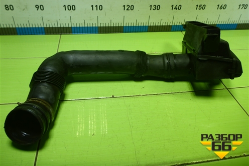 Воздухозаборник воздушного фильтра (1K0129618AJ) для Volkswagen Passat (B6) с 2005-2010г (Пассат Б6)