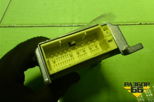 Блок управления AIR BAG (8917042330) для Toyota Rav-4 с 2006-2013г (Рав 4)