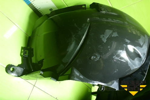 Локер передний правый (8200735437) для Renault Sandero с 2009-2014г (Сандеро)