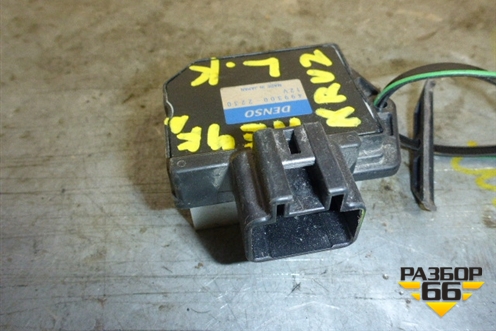 Резистор отопителя (заднего отопителя) (4993002230) для Toyota Land Cruiser (200) с 2008г