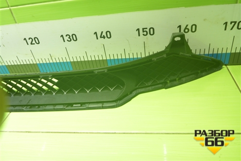 Решетка в передний бампер центральная (после 2020г) (H586561500) для Hyundai Solaris с 2017г (Солярис)
