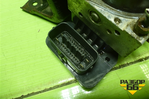 Блок ABS (13511023010) для Toyota Corolla (E15) с 2006-2013г (Королла 150)