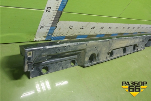 Накладка на порог наружная левая (7585206360) для Toyota Camry XV70 с 2017-2026г (Камри)
