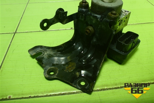 Блок ABS (4451012390) для Toyota Corolla (E15) с 2006-2013г (Королла 150)