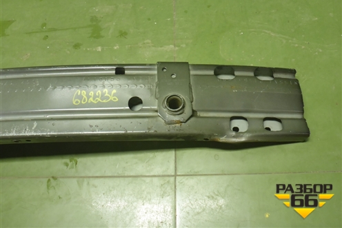 Усилитель переднего бампера (21456480) для Nissan Qashqai (J11E) с 2013г (Кашкай)
