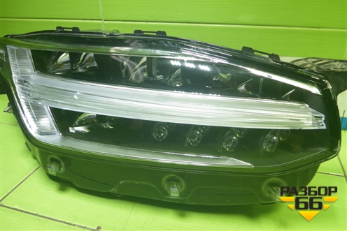 Фара правая (Led без блока) (31655703) для Volvo XC90 с 2015г (ХС90)