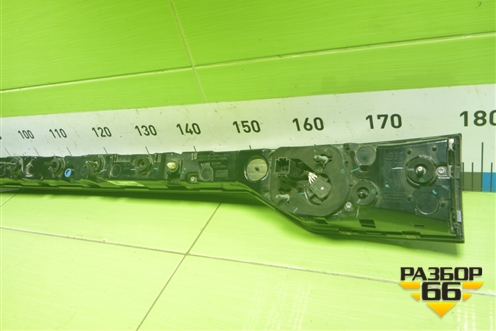 Фонарь задний центральный (8894315903) для Geely Monjaro с 2021г (Монджаро)