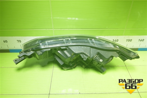 Фара правая (после 2019г галоген) (26010HV00B) для Nissan Qashqai (J11E) с 2013г (Кашкай)