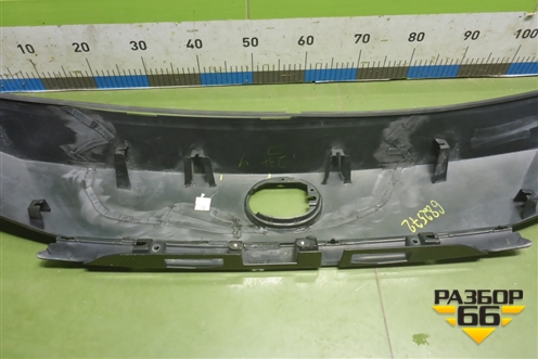 Накладка двери багажника (7680148440) для Lexus RX 350 c 2015г (РХ)