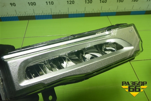 Фара противотуманная правая (1NB01281004) для BMW X5 G05 с 2018г (Х5 Г05)