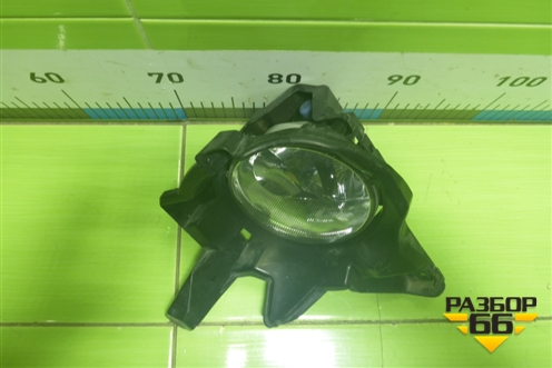 Фара противотуманная левая (5212842090) для Toyota Rav-4 с 2012-2019г (Рав 4)