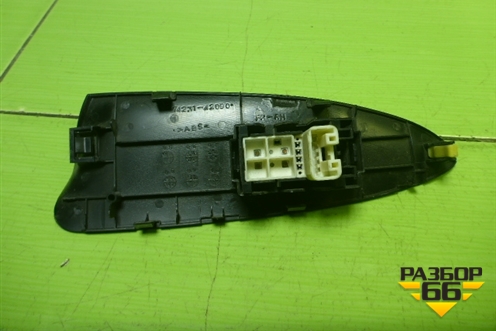 Кнопка стеклоподъёмника передняя правая для Toyota Rav-4 с 2006-2013г (Рав 4)