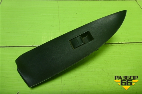 Кнопка стеклоподъёмника передняя правая для Toyota Rav-4 с 2006-2013г (Рав 4)