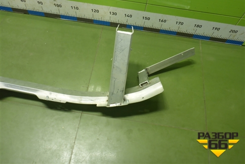 Усилитель переднего бампера (51117447069) для BMW X7 G07 с 2018г (Х7 Г07)
