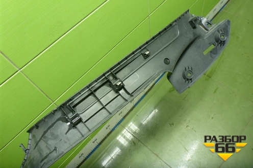Накладка порога внутренняя левая (3C0853369) для Volkswagen Passat (B6) с 2005-2010г (Пассат Б6)