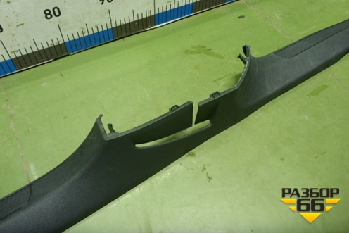 Накладка порога внутренняя правая (3C0853370) для Volkswagen Passat (B6) с 2005-2010г (Пассат Б6)
