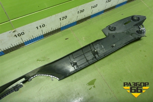 Накладка порога внутренняя правая (3C0853370) для Volkswagen Passat (B6) с 2005-2010г (Пассат Б6)