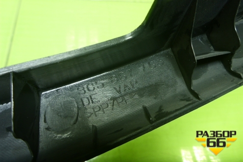 Обшивка стойки задняя нижняя левая (седан) (3С5867765) для Volkswagen Passat (B6) с 2005-2010г (Пассат Б6)
