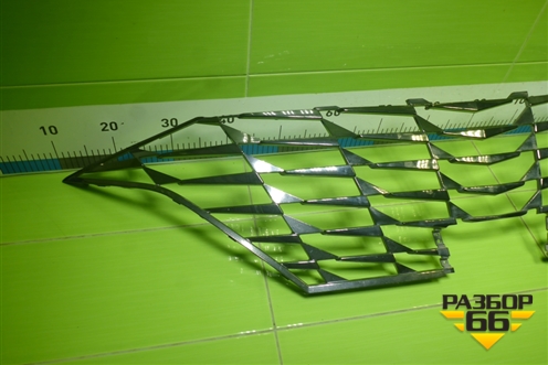 Накладка на решетку радиатора (86351AA030) для Hyundai Elantra 7 с 2020г (Элантра)