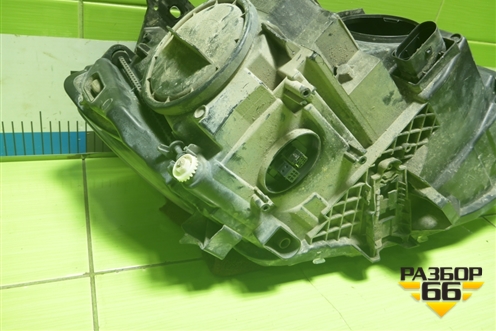 Фара левая (ксенон без блока и лампы) (A1768201161) для Mercedes Benz A180/200/250 W176 с 2012 (А)