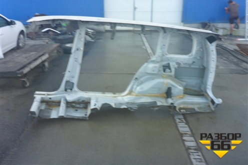 Порог со стойкой правый для Toyota Isis c 2004-2018г (Исис)