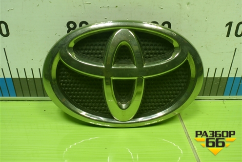 Эмблема (в решетку радиатора, после 2015г) (7531260040) для Toyota Land Cruiser (200) с 2008г (Ленд Крузер)