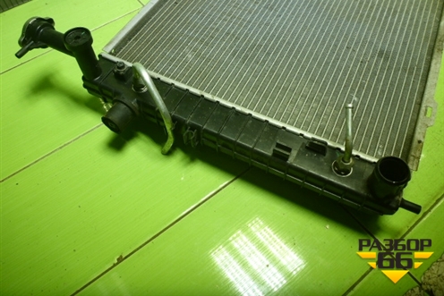 Радиатор охлаждения (дубликат) (32211012) для Hyundai Tucson с 2004-2010г (Туксон)