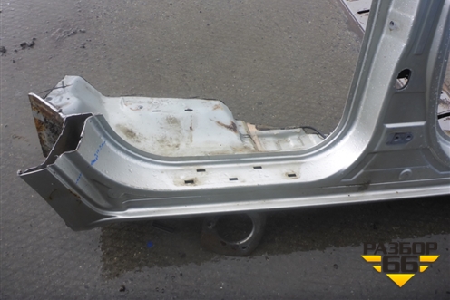 Порог со стойкой правый для Hyundai Tucson с 2004-2010г (Туксон)