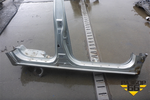 Порог со стойкой правый для Hyundai Tucson с 2004-2010г (Туксон)
