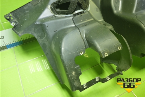 Кожух рулевой колонки  нижний (812W614700027) для Sitrak C7H (С7Н)
